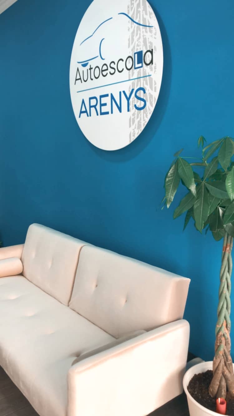AUTOESCOLA ARENYS. Autoescola al Maresme I Barcelona.